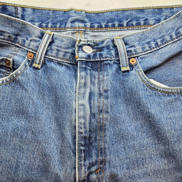Levi’s 550 Size 34 x 36 - Picture 16 of 16